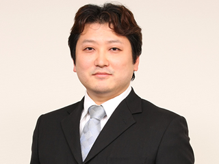 代表　谷口龍一